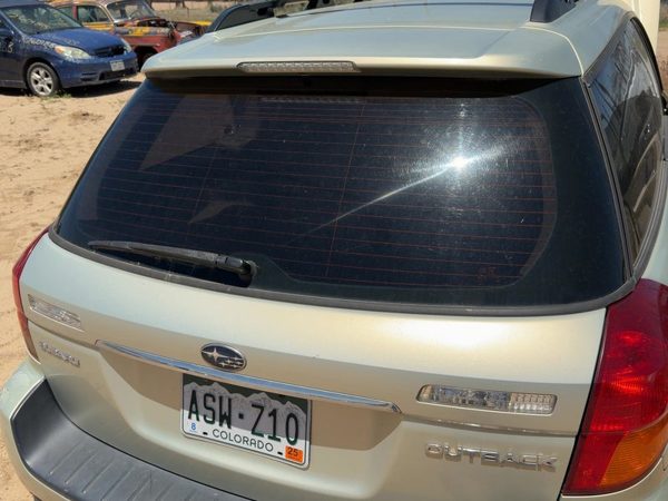 2005-2009 Subaru Legacy Outback SW Back Glass Rear Window OEM 63011AG02A — photo 1