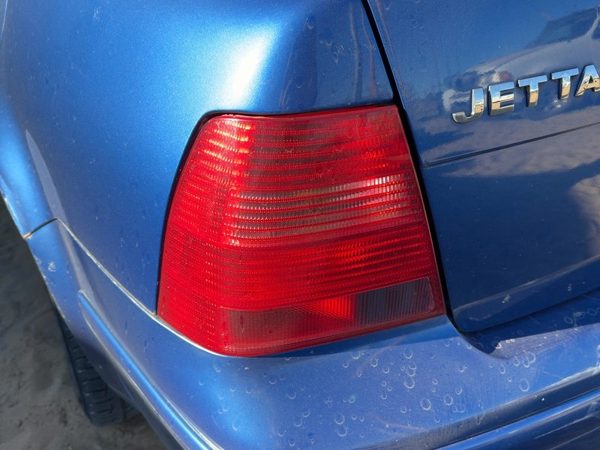 1999-2003 Vw Jetta Driver Left Tail Light Brake Lamp Oem Rear Sedan 1J5945111S — photo 3
