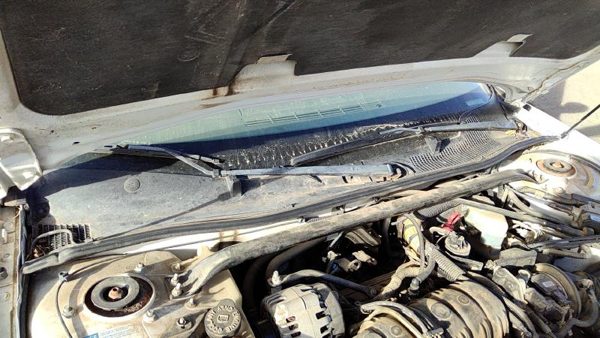 97-04 Buick Regal Windshield Wiper Cowl Vent Trim Panel Oem Cover — photo 2