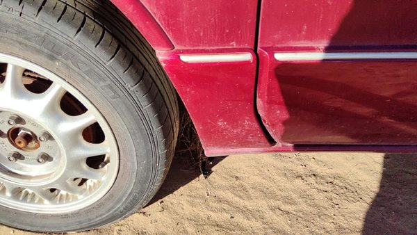 96-99 Olds 88 Driver Left Moulding From Fender Oem Trim Strip Red — photo 3
