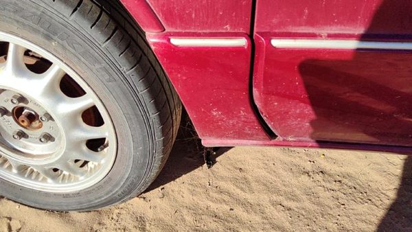 96-99 Olds 88 Driver Left Moulding From Fender Oem Trim Strip Red — photo 4