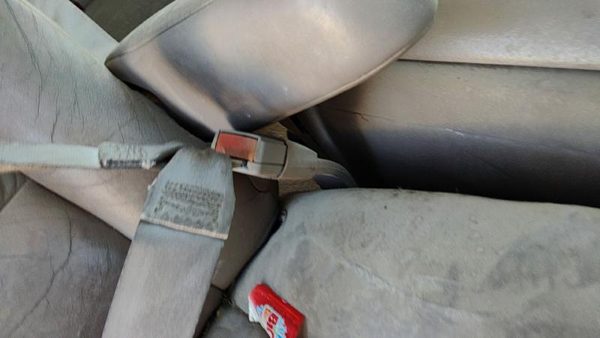 1992-1999 Gmc Yukon Passenger Right Front Seat Belt Buckle Receiver Oem Tan 522 — photo 5