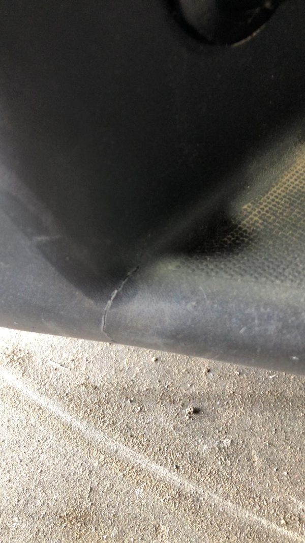 2014 Ford F-150 Rear Bumper Assembly Plastic Step Cracked — photo 10