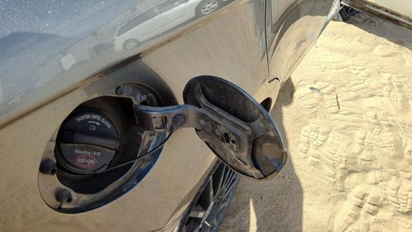 2008-2011 Ford Focus Fuel Tank Door With Hinge Gas Lid Oem Filler Sedan Gray Uj — photo 4