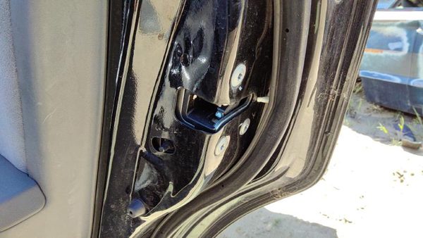 07-10 Nissan Sentra Passenger Right Rear Door Latch With Rods/Cables Oem Back — photo 1