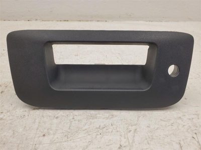 2009 Silv15 Outside Door Handle LH RH Tailgate Bezel With Locking Tailgate Fits