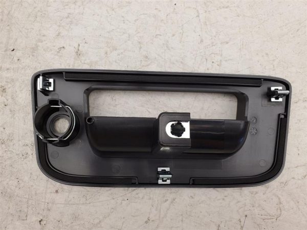2009 Silv15 Outside Door Handle LH RH Tailgate Bezel With Locking Tailgate Fits — photo 2