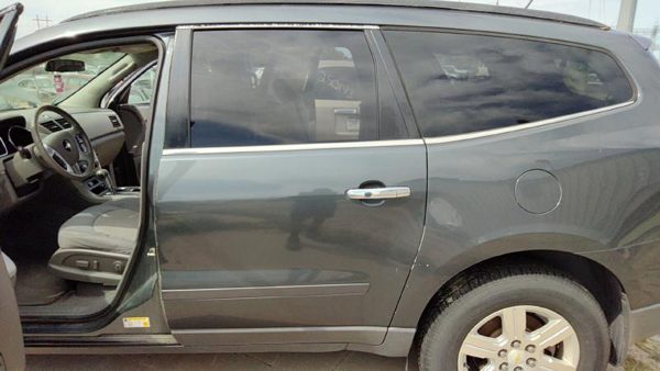 2010 Chevrolet Traverse Rear Door LH 57U 57U Cyber Gray — photo 1