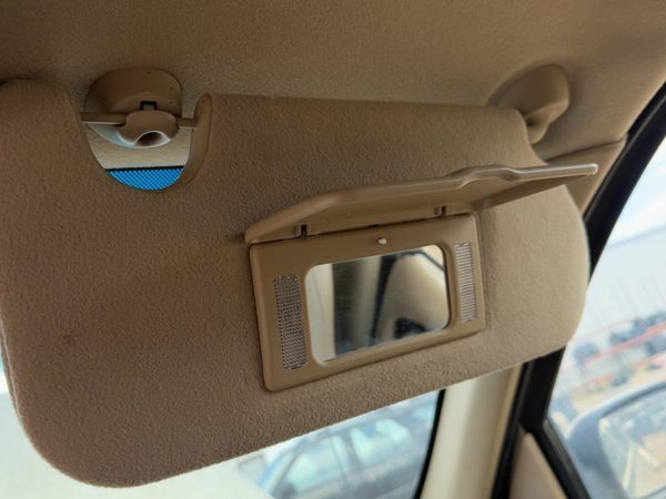 2004 Buick Rainier Passenger Right Sun Visor Oem Tan 332 15194825 — photo 6