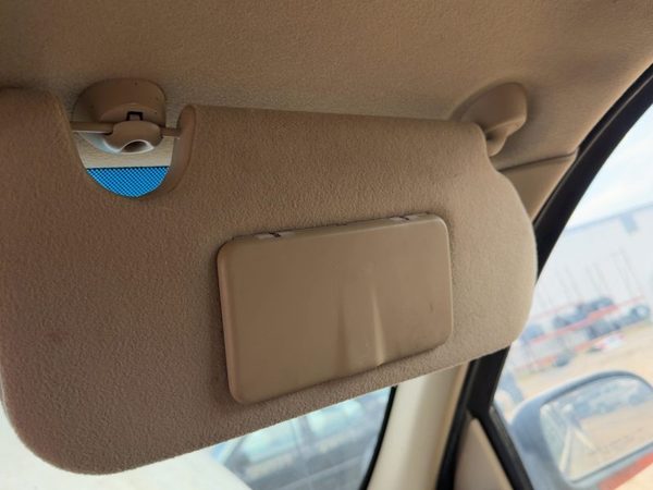 2004 Buick Rainier Passenger Right Sun Visor Oem Tan 332 15194825 — photo 5