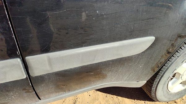 03-05 Trail Blazer Driver Left Rear Moulding From Door Back Trim Strip Black — photo 4
