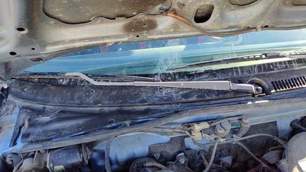 1989 Honda Civic Passenger Right Windshield Wiper Arm Oem Blade Lever — photo 4