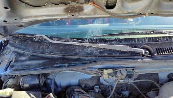 1989 Honda Civic Passenger Right Windshield Wiper Arm Oem Blade Lever — photo 2