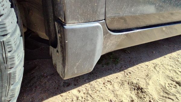 2007-2012 Nissan Altima Driver Left Moulding From Fender Oem Trim Strip — photo 4