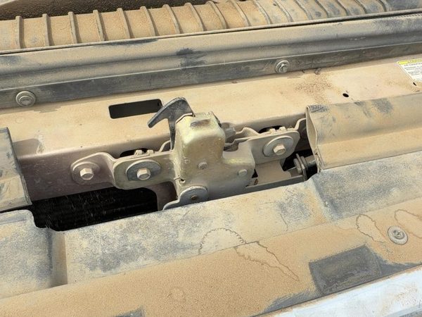 1992-1997 Ford F250 Hood Latch Assembly With Bracket Oem F4Tz16138A — photo 1