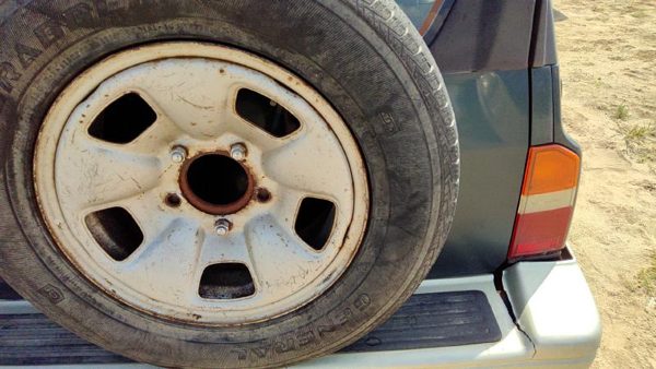 1997 Suzuki Sidekick Back Door RH Green — photo 4