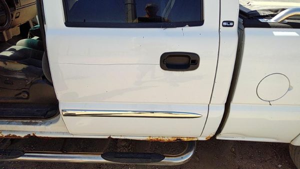 2005 GMC Sierra Rear Door LH White 50U — photo 3