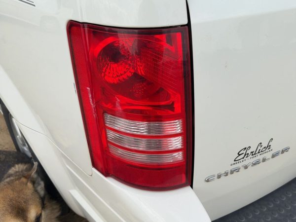 2008-2010 Chrysler Town & Country Driver Left Tail Light Brake Lamp Oem Rear — photo 3