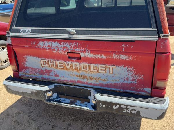 1990 Chevrolet S10 Trunk/decklid/hatch/tailgate Red — photo 1