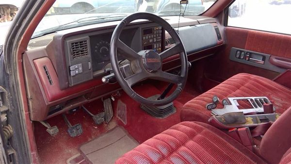 1991 Chevy Pickup 1500 — vehicle photo 3