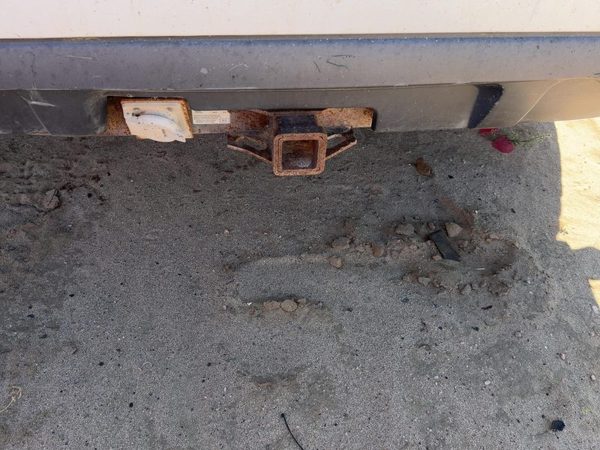1998 Lincoln Navigator Trailer Hitch — photo 3