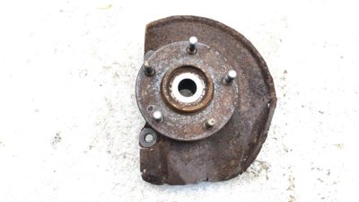 03-06 Outlander Driver Left Front Spindle Steering Knuckle With Wheel Hub Oem