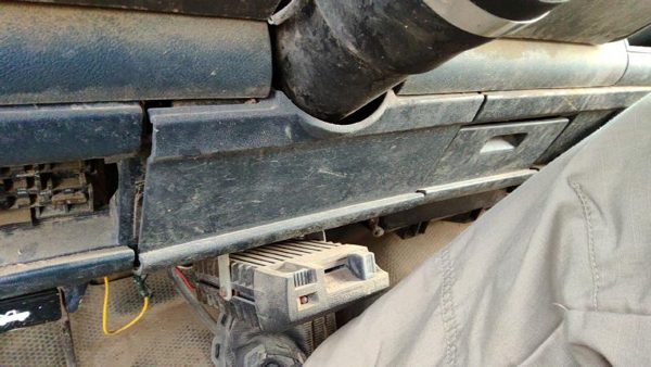 88-91 Chevy Silverado 1500 Lower Dash Under Column Knee Bolster Trim Panel Blue — photo 2