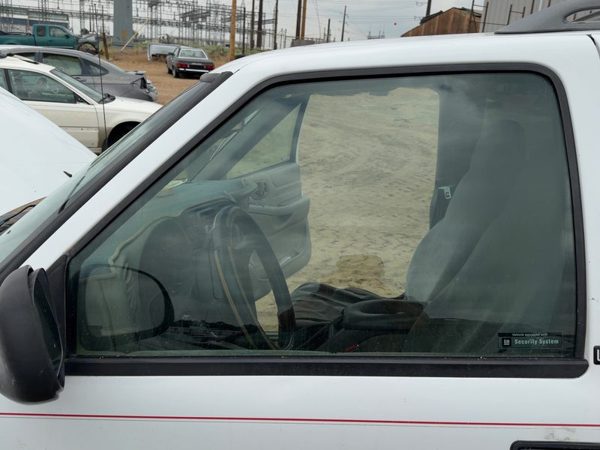 1995-2005 Chevy S10 Blazer Driver Left Front Side Window Door Glass Oem 15761466 — photo 4