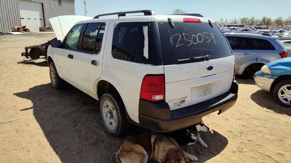 2002 Ford Explorer — vehicle photo 5