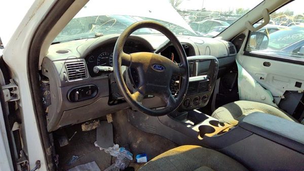 2002 Ford Explorer — vehicle photo 3