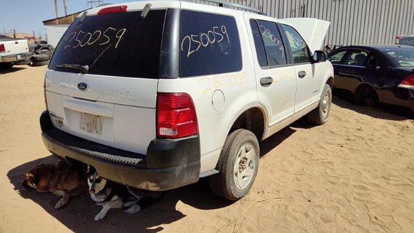 2002 Ford Explorer — vehicle photo 7