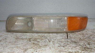 2002 Suburban 1500 Fog/mark/park/turn Light/lamp LH Driver Corner/park Light