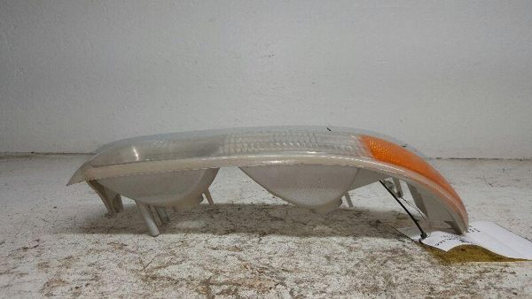 2002 Suburban 1500 Fog/mark/park/turn Light/lamp LH Driver Corner/park Light — photo 6