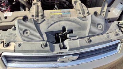 2006-2007 Chevy Impala Top Plastic Cover Above Radiator Support Sight Shield Oem
