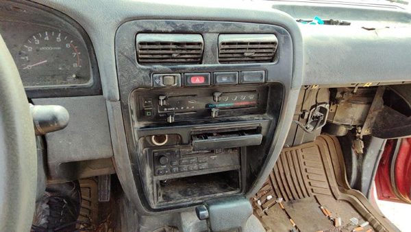 1994-1995 Nissan Pathfinder Trim Bezel Around Radio Surround Dash Panel Oem — photo 2