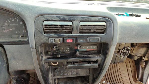 1994-1995 Nissan Pathfinder Trim Bezel Around Radio Surround Dash Panel Oem — photo 4