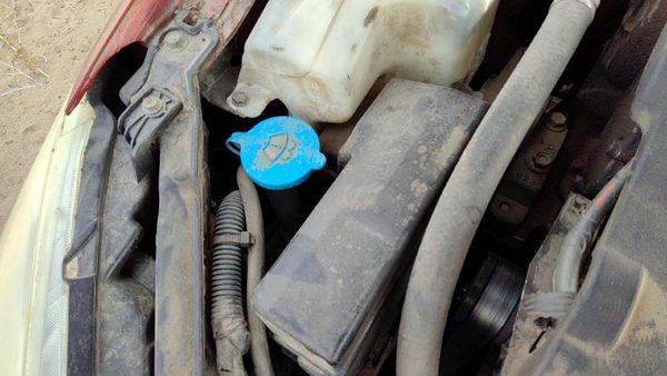 2002-2006 Nissan Altima Windshield Washer Fluid Reservoir With Pump Wiper Tank — photo 3