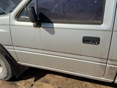 1991 Isuzu Pickup Front Door LH Silver