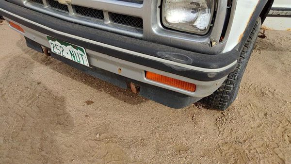 1991-1994 Chevy S10 Blazer Front Bumper With Brackets Assembly Oem 15961870 — photo 2