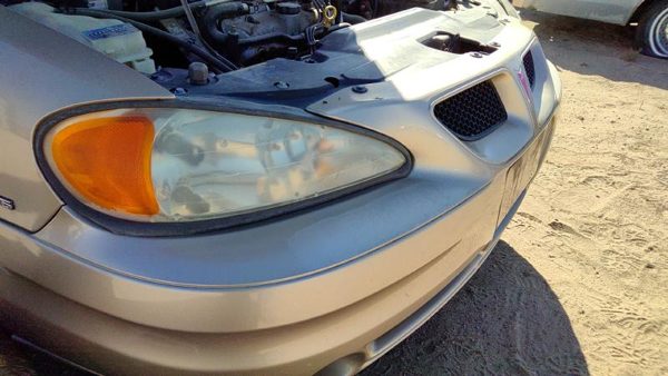 2003-2005 Pontiac Grand Am Front Bumper Cover Assembly Oem 33U Champagne Beige — photo 8