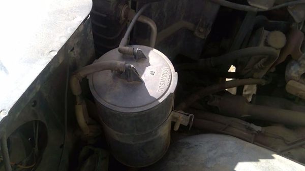 1988 Gmc Sierra 2500 Fuel Vapor Canister Oem Charcoal Housing 17087115 — photo 3