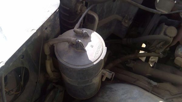 1988 Gmc Sierra 2500 Fuel Vapor Canister Oem Charcoal Housing 17087115 — photo 5