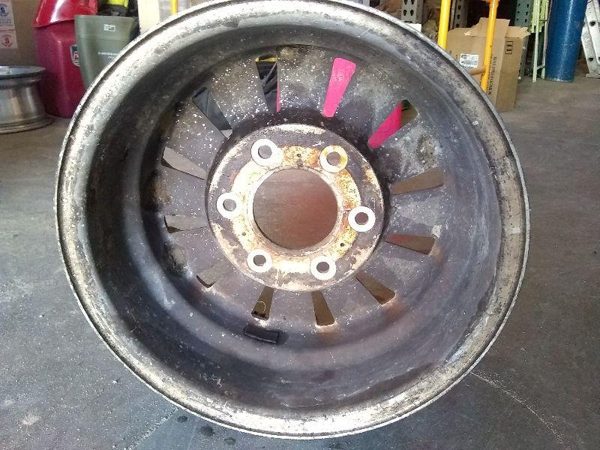 1984-1986 Jeep Grand Wagoneer 15Aluminum wheel OEM Factory Rim J5365093 — photo 3