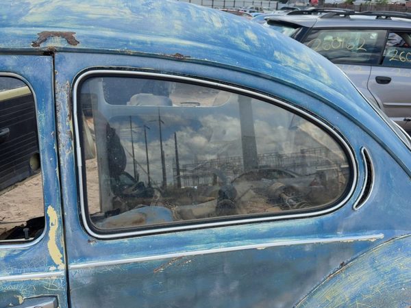 1971 Vw Super Beetle Driver Left Rear Quarter Glass Back Side Window Oem — photo 1