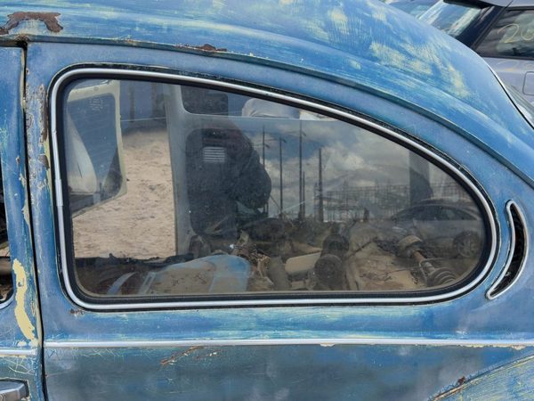 1971 Vw Super Beetle Driver Left Rear Quarter Glass Back Side Window Oem — photo 3