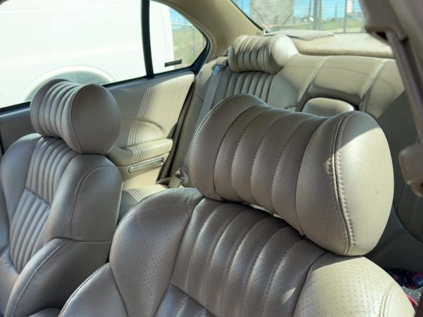 1999 Pontiac Bonneville Pair Of Front Headrests Oem Left Right Set Seat Tan — photo 3