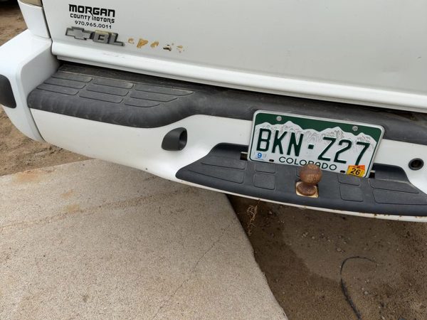 1998-2005 Chevy S10 Blazer Rear Bumper With Mount Brackets Oem White 50U — photo 2