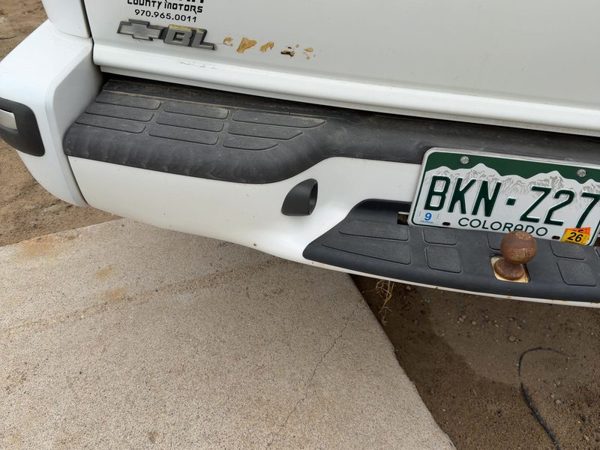 1998-2005 Chevy S10 Blazer Rear Bumper With Mount Brackets Oem White 50U — photo 4