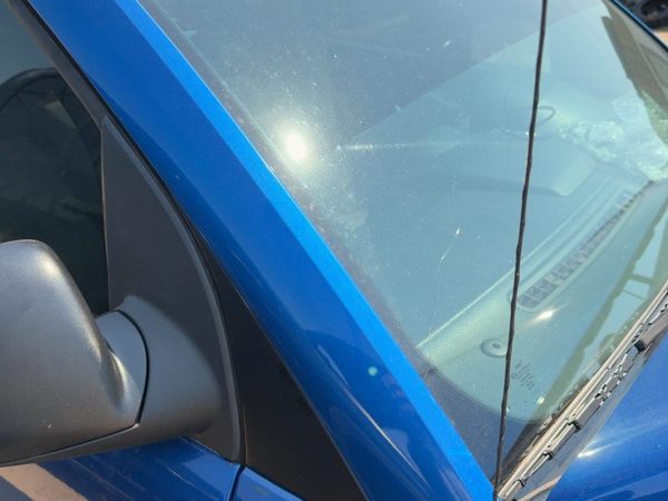 2002-2007 Saturn Vue Redline Passenger Right Front A-Pillar Molding Pacific Blue — photo 6