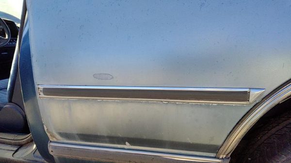 88-91 Olds Cutlass Cierra Driver Left Rear Upper Moulding On Quarter Panel Oem — photo 1
